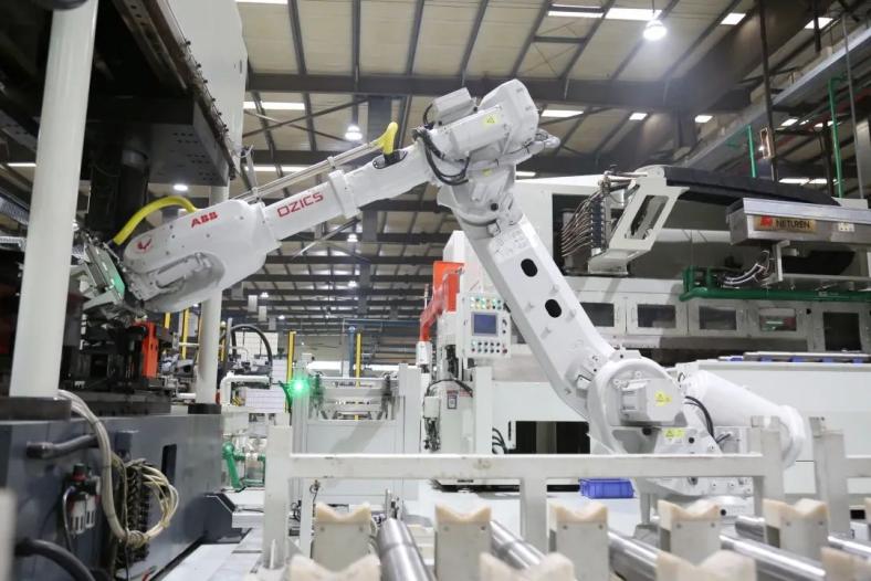 陽和工業新區 智能產線投產，機器人助力產業升級